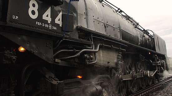 tren negro, tren, locomotora de vapor, polvo, ferrocarril, ruedas, metal, tuberías, Fondo de pantalla HD HD wallpaper