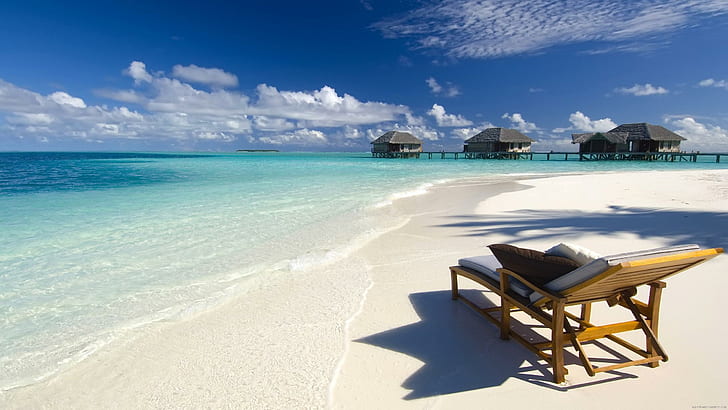 Deckchair on the beach, teal and blue ocean, landscape, deckchair, beach, sand, water, wave, HD wallpaper