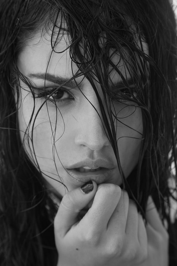 Eiza Gonzalez, actress, women, wet hair, looking at viewer, monochrome, face, HD wallpaper