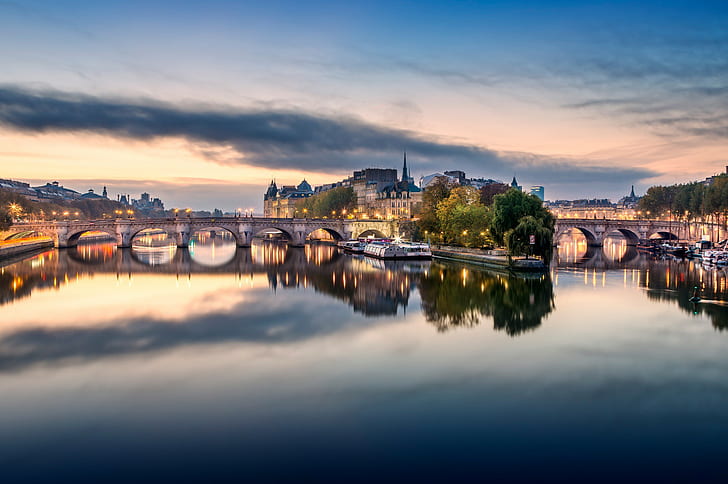 Francia, città di Parigi, Senna, vista panoramica di una città accanto al corpo idrico, Francia, il fiume, la casa, l'edificio, la città di Parigi, la Senna, le luci dei ponti, Sfondo HD