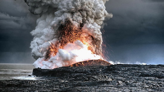 Вулкан, крайбрежие, изригване, лава, море, дим, пейзаж, вулкан, крайбрежие, изригване, лава, море, дим, пейзаж, HD тапет HD wallpaper