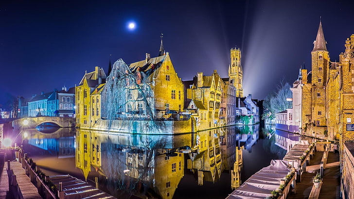 bruges city, belgium, brugee, cityscape, moon, night, panorama, sky, buildings, water, europe, lights, HD wallpaper