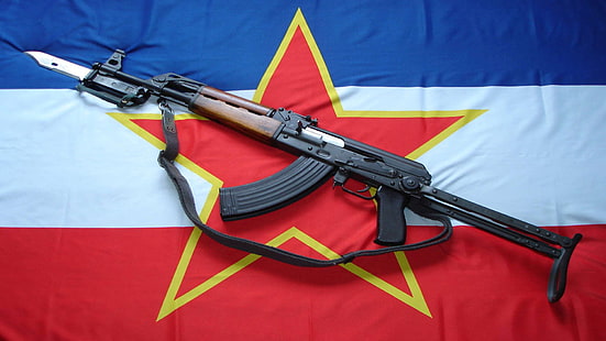 ปืนไรเฟิลจู่โจม AK-47 สีดำและน้ำตาลอาวุธดาวธงเครื่องจักรดาบปลายปืนยูโกสลาเวีย, วอลล์เปเปอร์ HD HD wallpaper
