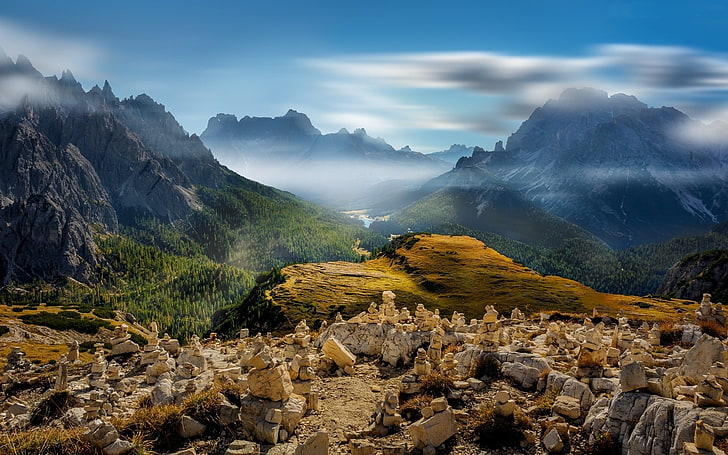 roches grises, paysage, nature, vallée, brouillard, montagnes, forêt, Italie, été, Fond d'écran HD