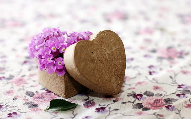 Mood Flowers Purple Box Heart, purple cluster flower, Love, , flower, heart, purple, HD wallpaper