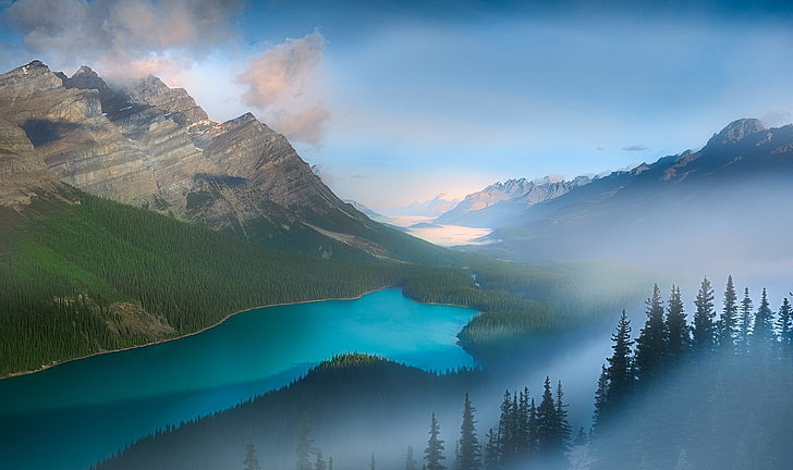 природа, фотография, пейзаж, озеро, горы, лес, туман, бирюза, вода, сосны, долина, Национальный парк Банф, Канада, HD обои