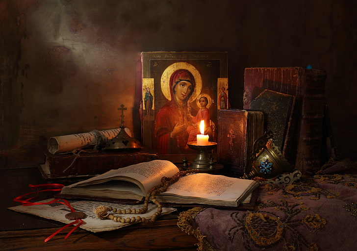 weißes und braunes Buch und braune Gebetsperlen, Stillleben mit Ikone, Bücher und Kerze, Bücher und Kerzen, HD-Hintergrundbild