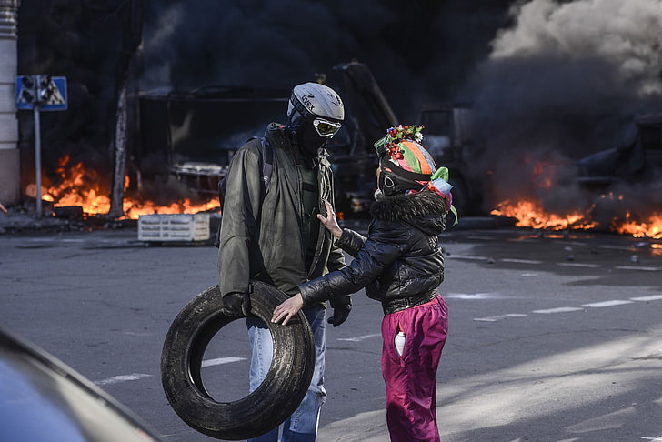 pneu de voiture, Ukraine, Ukrainien, Maidan, Kiev, Fond d'écran HD