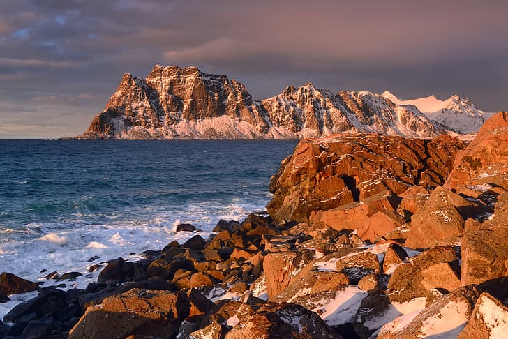 l'hiver, la mer, la neige, le paysage, le coucher du soleil, les montagnes, la nature, les pierres, les rochers, le soir, la Norvège, les îles Lofoten, Lofoten, Maxim Evdokimov, Fond d'écran HD
