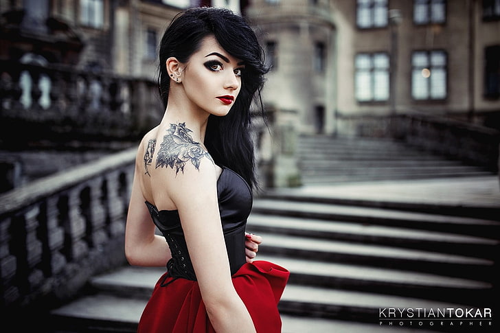 Tokar Krystian, mujer, modelo, cabello largo, cabello negro, cabello ondulado, vestido, tatuaje, maquillaje, espalda, Fondo de pantalla HD