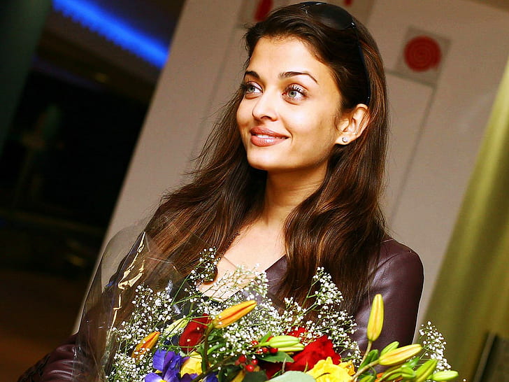 Aishwarya Rai Beauty in flowers HD, flowers, celebrities, beauty, in, aishwarya, rai, HD wallpaper