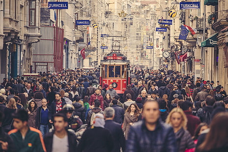 улица, хора, Истанбул, тълпа, Турция, трамвай, градски пейзаж, ежедневие, градска сцена, HD тапет HD wallpaper