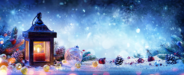коричневый фонарь свечи, снег, ветки, праздник, свеча, ель, фонарик, фонарь, шишки, ёлочные игрушки, Новый год, праздник, HD обои