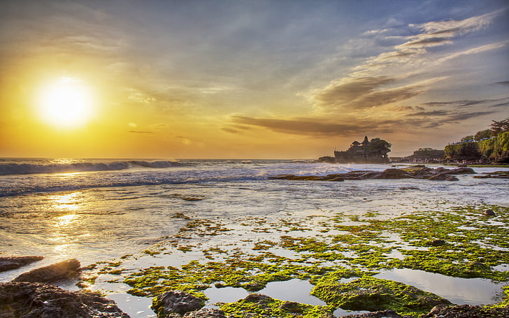Sunset Temple Of Tanah Lot, Ocean Southwest Of The Island Of Bali Island In Indonesia, HD wallpaper