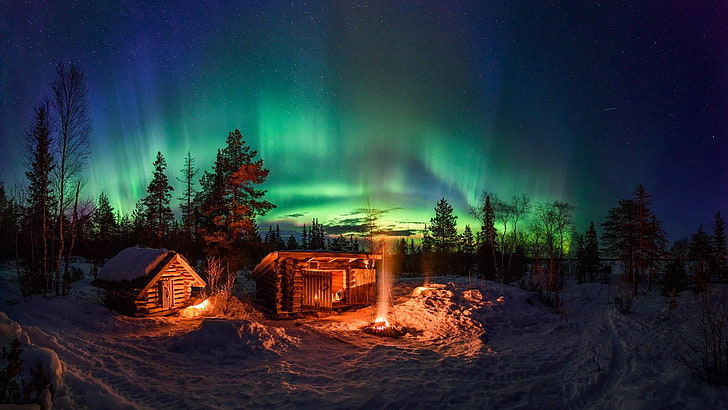 alam, langit, aurora borealis, musim dingin, atmosfer, salju, fenomena, malam, lanskap, pohon, kabin kayu, api unggun, api unggun, api unggun, api unggun, lampu utara, Wallpaper HD