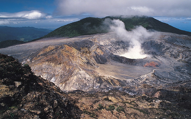 Costa Rica, volcan, cratère, fumée, montagnes, Fond d'écran HD