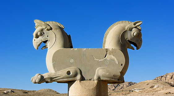 Persepolis 24.11.2009 11 18 45, szary ceramiczny posąg zwierzęcia, Azja, Iran, Podróże, Ruiny, błękitne niebo, starożytność, Persepolis, prowincja Fars, Tapety HD HD wallpaper
