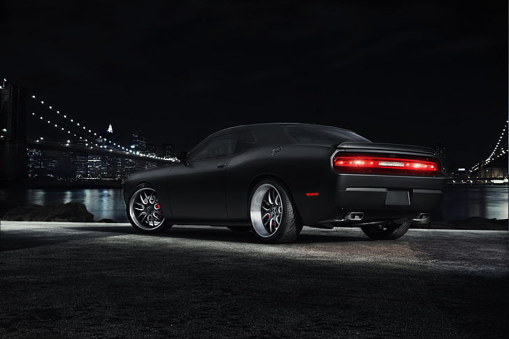 black Dodge Challenger coupe, malam, jembatan, kota, hitam, Dodge, Challenger, muscle car, megapolis, Wallpaper HD