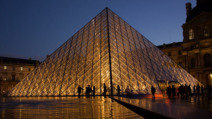 louvre, pirâmide do louvre, museu, paris, frança, europa, vidro, noite, histórico, atração turística, arquitetura, 5k, HD papel de parede