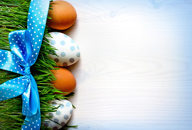 blue and white polka-dot ribbon, grass, background, holiday, eggs, Easter, tape, bow, HD wallpaper