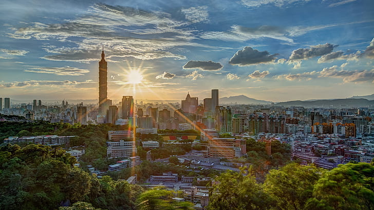 verdes, verano, el sol, nubes, rayos, luz, montañas, la ciudad, resplandor, colinas, vegetación, vista, edificio, torre, altura, hogar, dal, rascacielos, mañana, horizonte, panorama, Taiwán, neblina, soleado,megapolis, Taipei, cielo azul, Fondo de pantalla HD