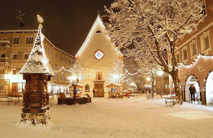 bâtiment en béton blanc, Noël, neige, Fond d'écran HD