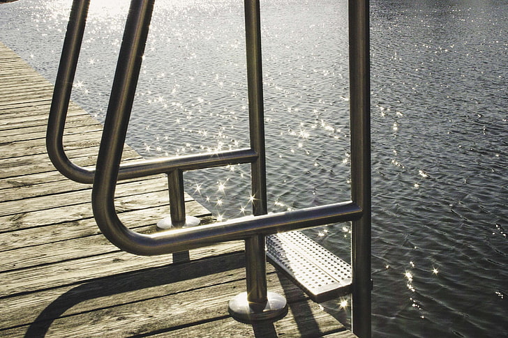dock, lake, outdoors, reflection, ripples, steel, steel railing, water, window, wooden planks, HD wallpaper