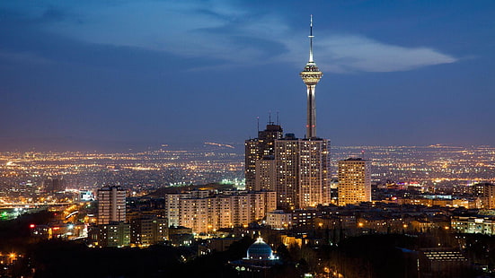 Иран, кула, Техеран, град, градски пейзаж, град, небе, силует, градска зона, забележителност, метрополия, нощ, небостъргач, кула, HD тапет HD wallpaper