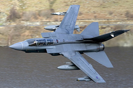 灰色の戦闘ジェット、パナビアトルネード、ジェット戦闘機、飛行機、航空機、空、軍用機、車両、 HDデスクトップの壁紙 HD wallpaper
