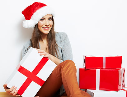 women's gray long-sleeved shirt and brown pantsw, girl, smile, hat, New Year, Christmas, gifts, brown hair, cap, holidays, box, HD wallpaper HD wallpaper