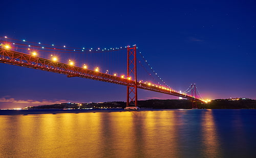 جسر 25 de Abril ، ليلاً ، نهر تاجوس ، البرتغال ، البوابة الذهبية ، أوروبا ، البرتغال ، الأضواء ، الليل ، النهر ، الكنيسة ، المياه ، الجسر ، البازيليكا ، لشبونة ، جسر معلق ، تاجوسريفير ، ألمادا، خلفية HD HD wallpaper
