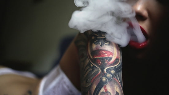 tatuaje negro y rojo, modelo, mujer, tatuaje, Fondo de pantalla HD HD wallpaper