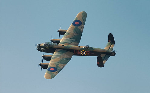 Avro lancaster bomber, pesawat camo 4 turboprop hijau dan hitam, pesawat vintage, avro, lancaster, bomber, pesawat, Wallpaper HD HD wallpaper