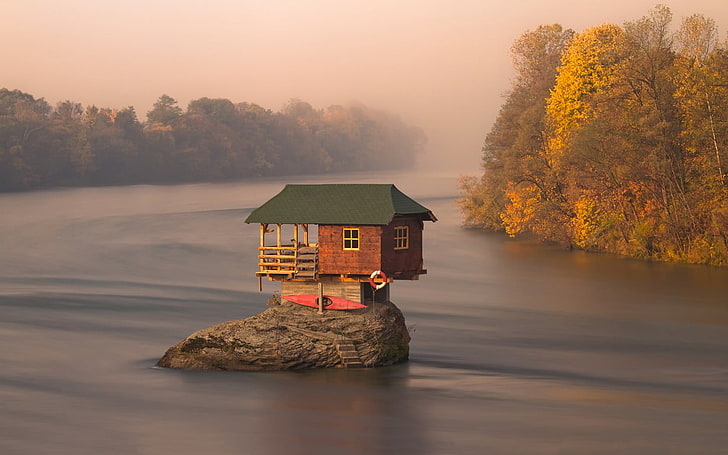 갈색 목조 주택, 집, 물, 세르비아, HD 배경 화면