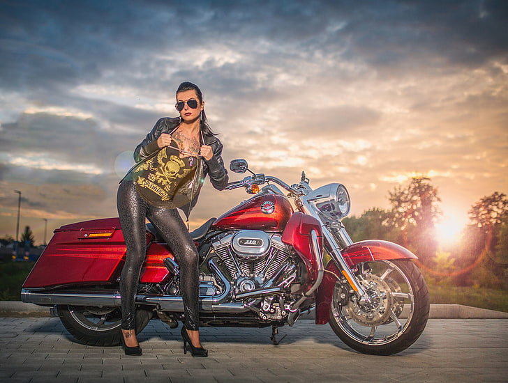 Harley Davidson, mujeres con motocicletas, modelo, mujer, leggings, Fondo de pantalla HD
