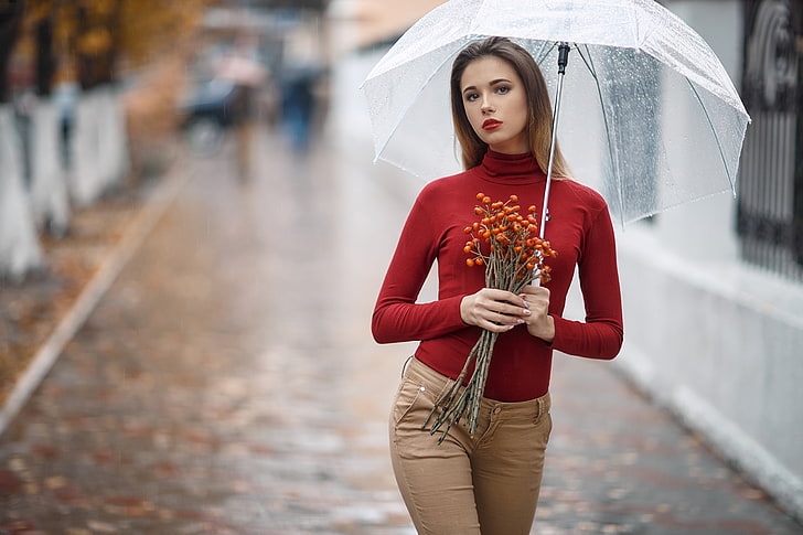 женщины, модель, брюнетка, портрет, на улице, смотрит на зрителя, красная помада, дождь, зонт, водолазки, брюки, улица, глубина резкости, женщины на природе, Сергей Сорокин, HD обои
