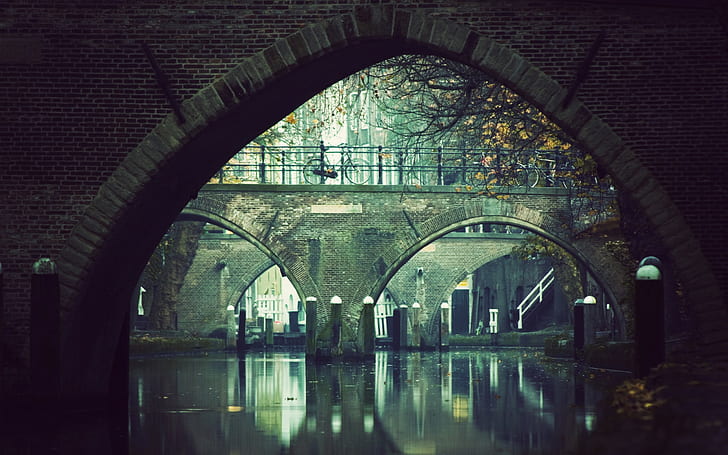 Амстердам, мост, вода, градски пейзаж, велосипед, тухли, падане, канал, арка, мокро, отражение, HD тапет
