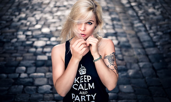 tattoo, blonde, portrait, T-shirt, women, HD wallpaper