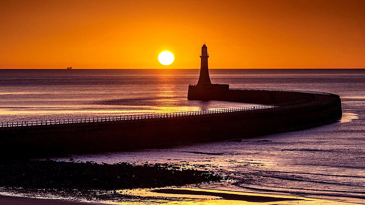 roker pier, england, sunderland, united kingdom, afterglow, dusk, europe, pier, evening, lighthouse, sky, shore, calm, sea, roker lighthouse, sunset, horizon, HD wallpaper