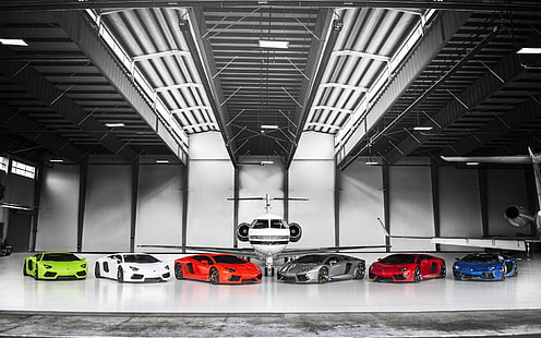 различни цветове Lamborghini автомобили, кола, селективно оцветяване, Lamborghini Aventador, хангар, самолет, HD тапет HD wallpaper