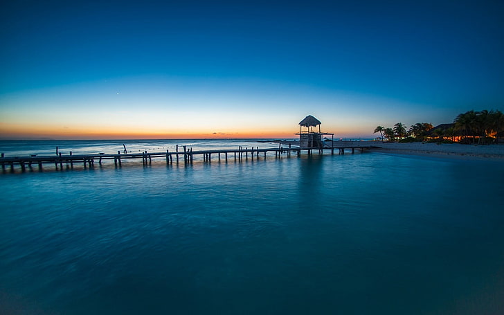 صورة ظلية رصيف خشبي بني ، طبيعة ، شاطئ ، غروب الشمس ، ممر ، استوائي ، بحر ، أشجار نخيل ، منظر طبيعي ، أزرق ، ماء ، المكسيك ، جزيرة، خلفية HD