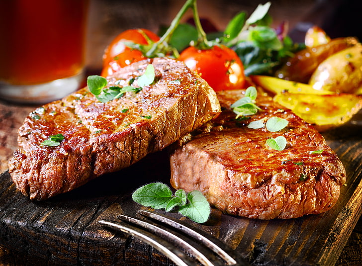dua irisan daging panggang, hijau, daging, tomat, steak, Wallpaper HD