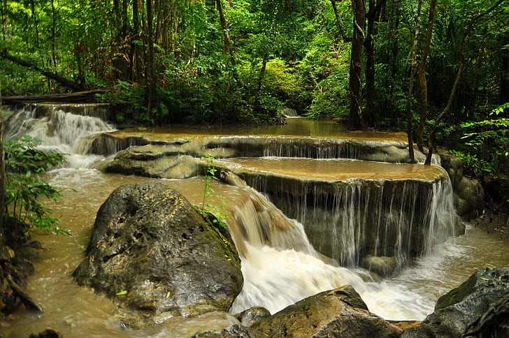 緑のタイの公園の滝の森の石エラワン自然川デスクトップ画像、滝、デスクトップ、エラワン、森林、緑、画像、自然、公園、川、石、タイ、 HDデスクトップの壁紙
