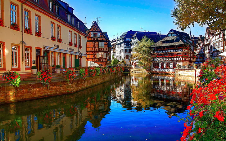 Strasbourg, Frankrike, floden, blommor, restaurang, hus, Strasbourg, Frankrike, floden, blommor, restaurang, hus, HD tapet