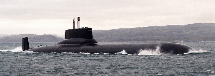 潜水艦、SSBN台風、プロジェクト941 AkulaクラスSSBN、ロシア海軍、軍、車両、 HDデスクトップの壁紙
