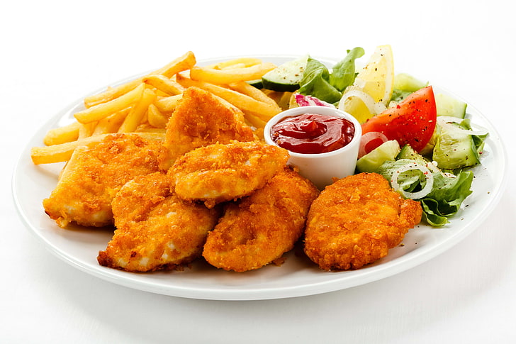 French fries and fried nuggets with salad, potatoes, meat, ketchup, salad, HD wallpaper