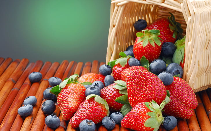 A basket of strawberries and blueberries, Basket, Strawberries, Blueberries, HD wallpaper