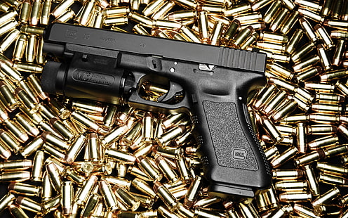 pistol semiotomatis hitam dan banyak peluru berwarna kuningan, pistol, peluru, Glock 35, Wallpaper HD HD wallpaper