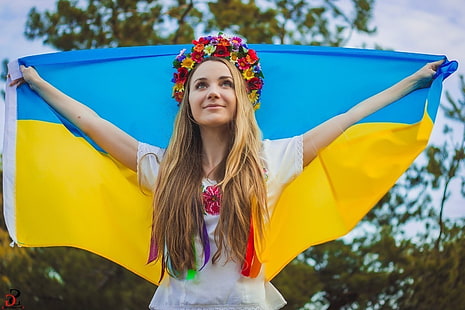 شقراء ، علم ، أوكرانيا ، الأوكرانيين ، اكاليل الزهور، خلفية HD HD wallpaper