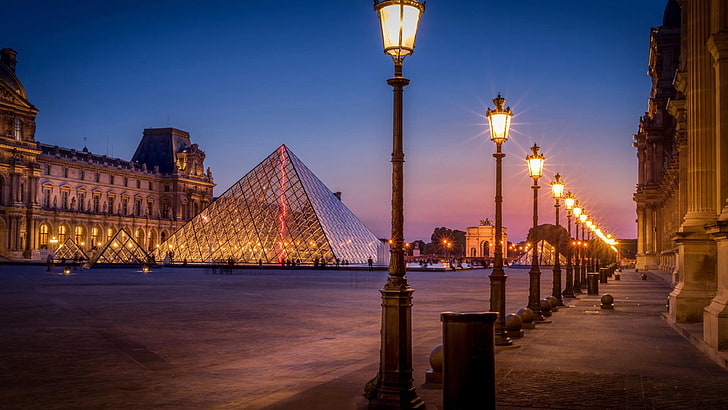 วอลล์เปเปอร์ที่สวยงาม HD Night-Avenue-Street lights-pyramid-Paris City-2880 × 2160, วอลล์เปเปอร์ HD